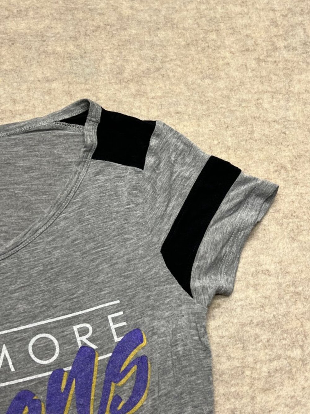 NFL Team Apparel Baltimore Ravens Lightweight Short Sleeve T-Shirt Graphic Tee M - Picture 3 of 8